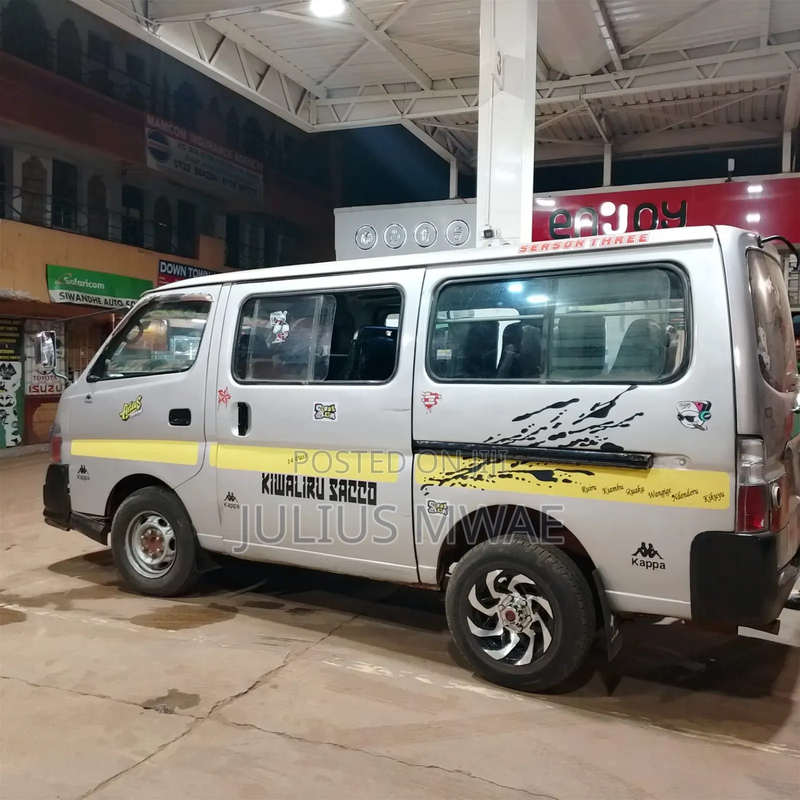 Nissan Caravan (Urvan) 2010 Silver