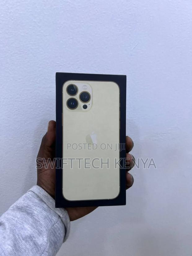 Apple iPhone 13 Pro 256 GB Gold - thumbnail 2