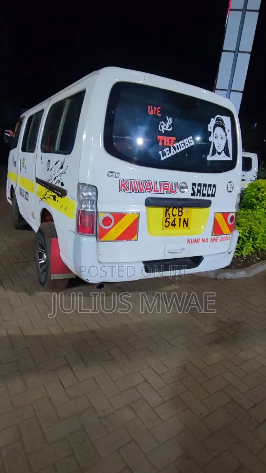 Nissan Caravan (Urvan) 2009 White