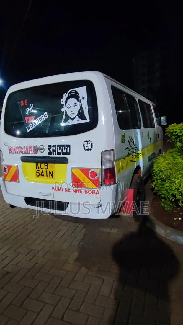 Nissan Caravan (Urvan) 2009 White - thumbnail 5