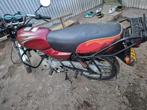 Bajaj Boxer 100 2022 Red - thumbnail 2