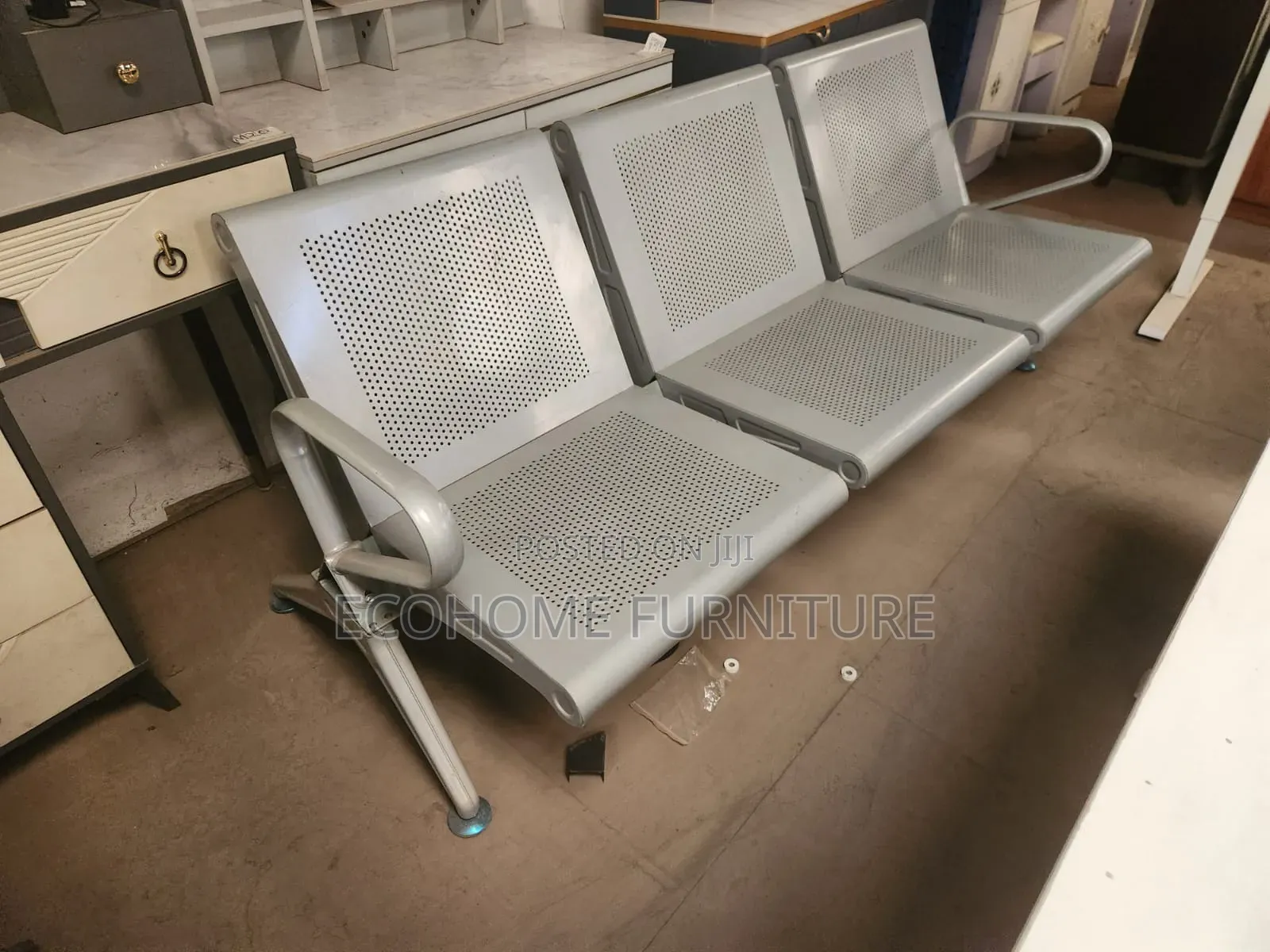 3 Seater Metallic Link Chair