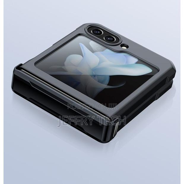 Xundd Transparent Shockproof Bumper Protective Case for Z Flip 5 - main view
