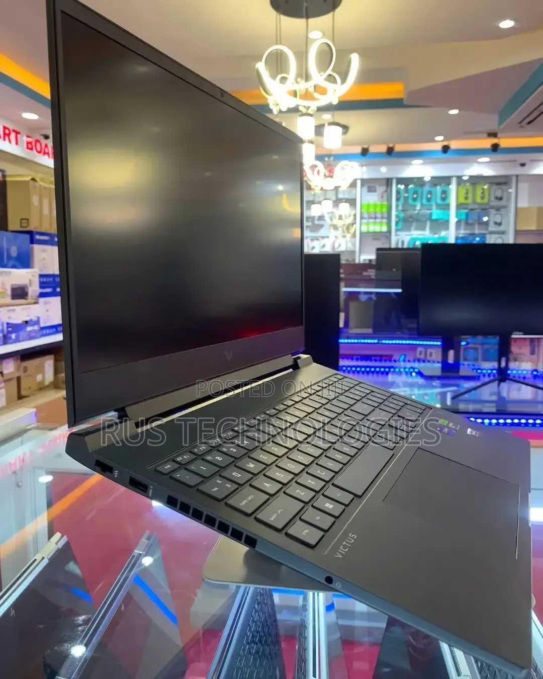 New Laptop HP Victus 16 16GB Intel Core i7 SSD 512GB