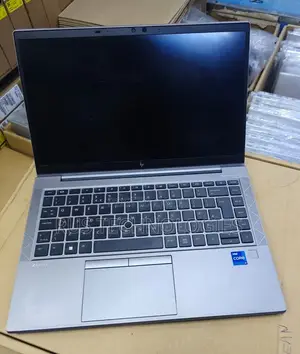 Laptop HP ZBook Firefly G8 16GB Intel Core i7 SSD 512GB