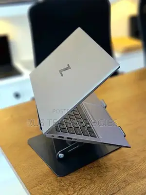 Laptop HP ZBook Firefly G8 16GB Intel Core i7 SSD 512GB