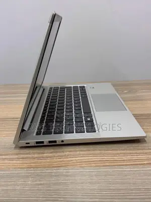 New Laptop HP EliteBook 830 G7 8GB Intel Core i5 SSD 256GB