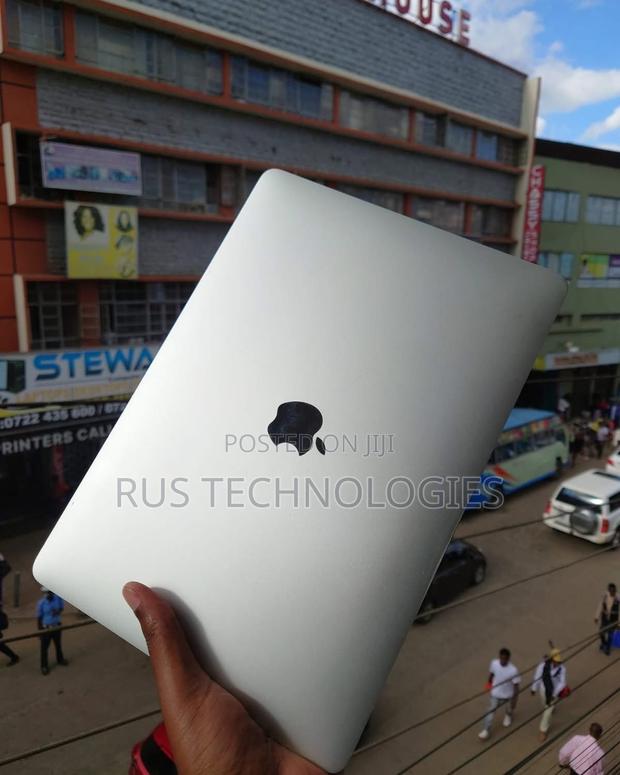 Laptop Apple MacBook Pro 2020 32GB Intel Core i7 SSD 512GB - thumbnail 4