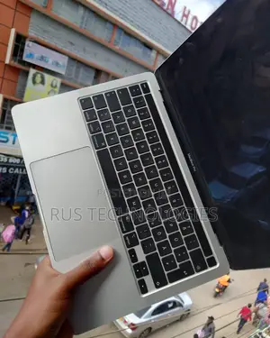 Laptop Apple MacBook Pro 2020 32GB Intel Core i7 SSD 512GB