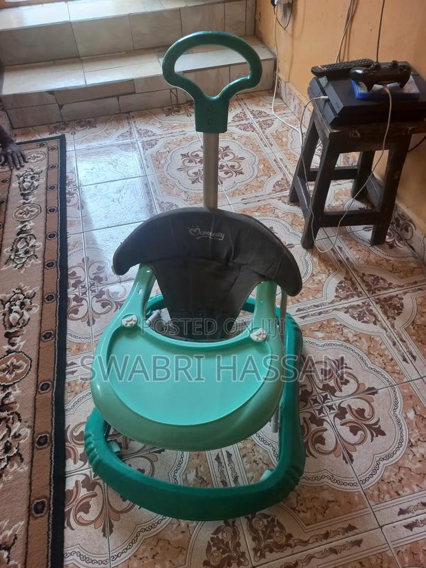 Baby Walker - thumbnail 2