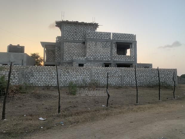 40 by 80 Corner Plot at Barawa Utange With Title Deed - thumbnail 4