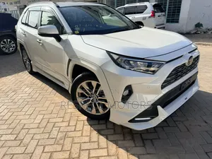 Toyota RAV4 2020 White