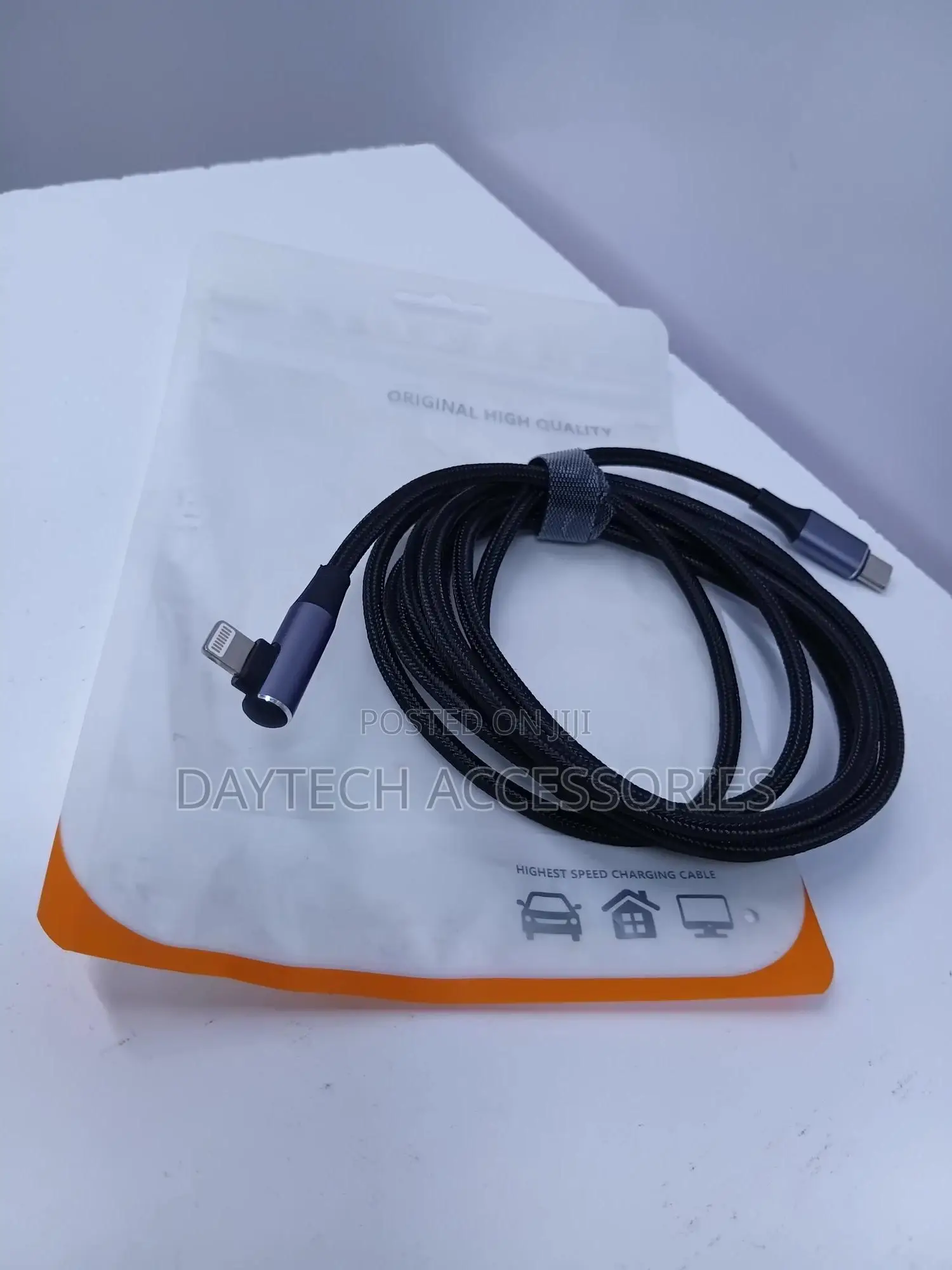 Right Angled Braided Nylon Usb-C to Lightning Charging Cable