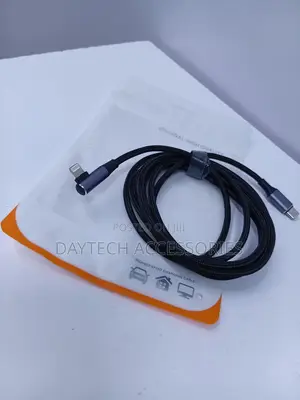 Right Angled Braided Nylon Usb-C to Lightning Charging Cable