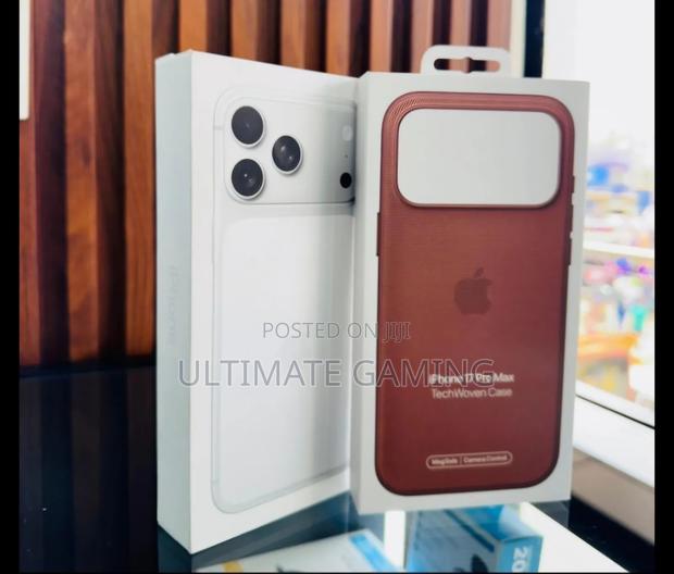 New Apple iPhone 17 Pro Max 256 GB White - main view