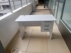 Simple Office Working Desk