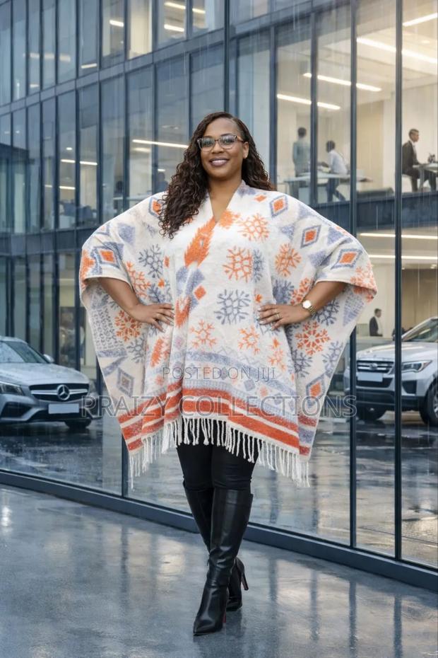 Beautiful Free Size Warm Shawl - thumbnail 2