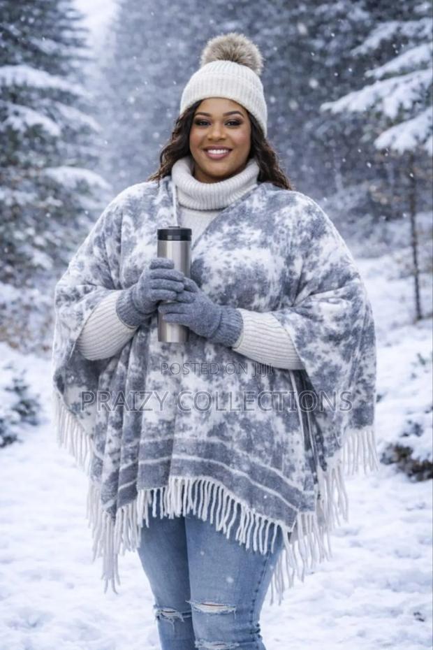 Beautiful Free Size Warm Shawl - thumbnail 3