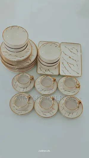 Elegant European Porcelain 32pcs Dinner Set