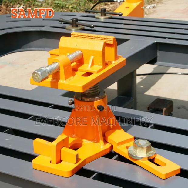Commercial Car Jig Machine for Autobody Repairs Offer.
