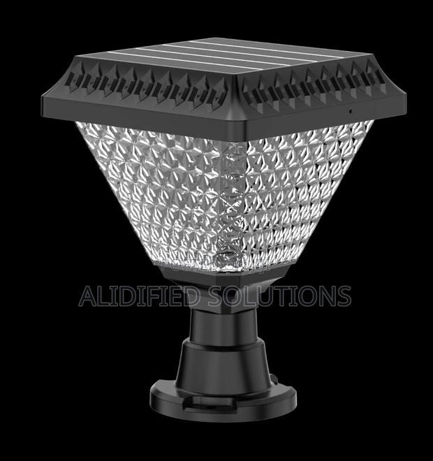 Gate Light Solar Powered - main view