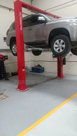 4 Tonne Car Two Post Lift Machine Electro Hydraulic.
