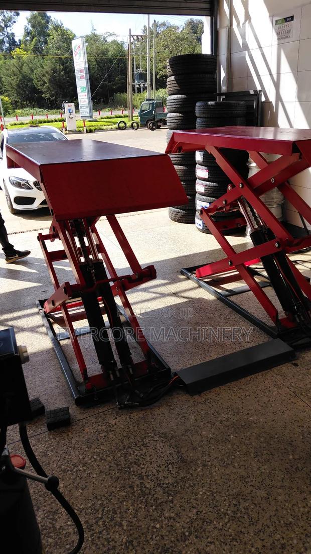 Commercial 4tonne Car Scissor Lift Machine Electric Hydraulic.