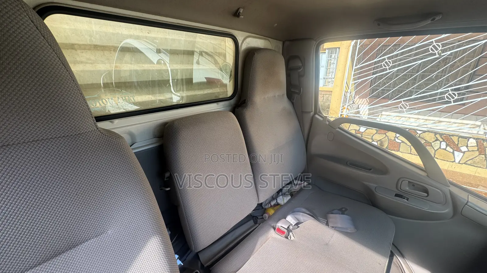V Clean Toyota Dyna 2015 Distress Sale