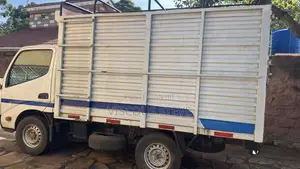 V Clean Toyota Dyna 2015 Distress Sale