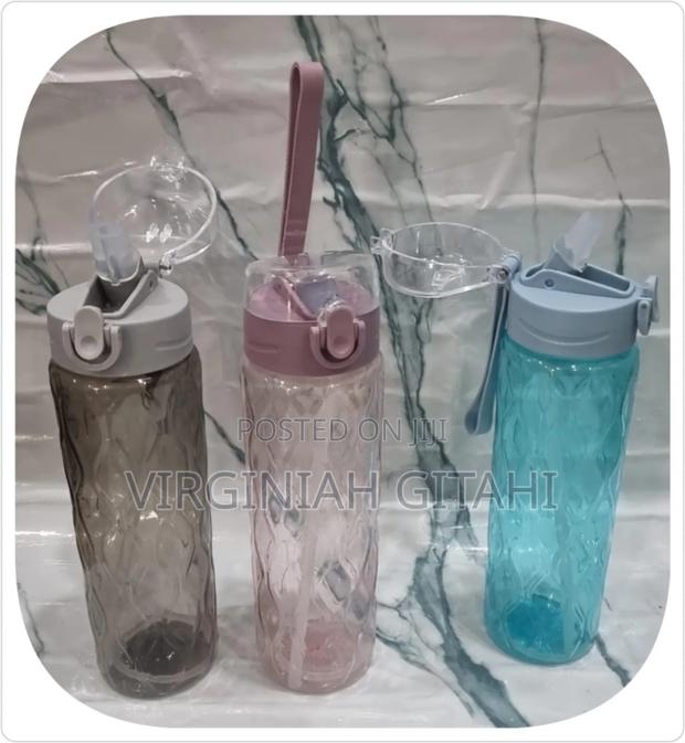 New Arrivals ~8020-58~ 750ml Straw Bottle