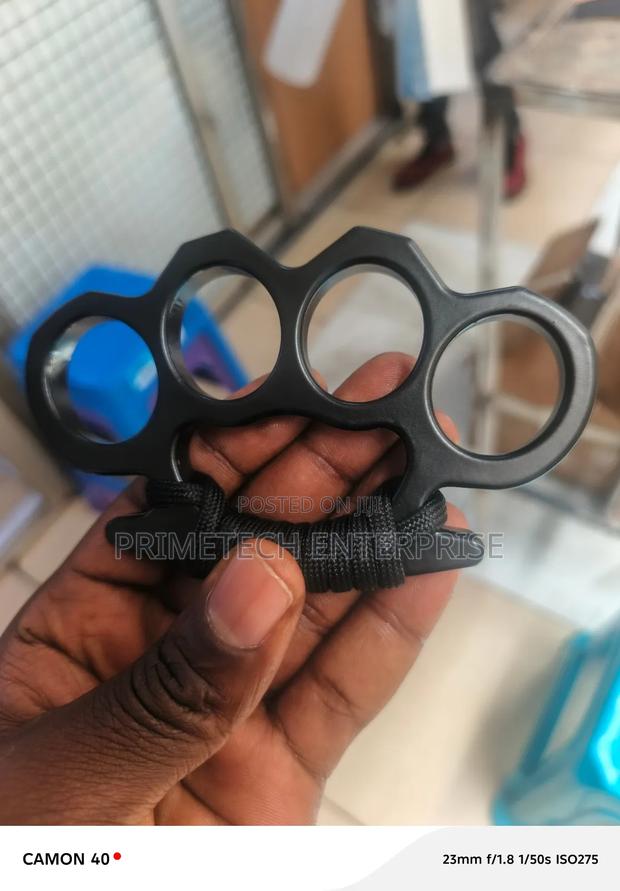 Black Brass -Brass Knuckles - main view