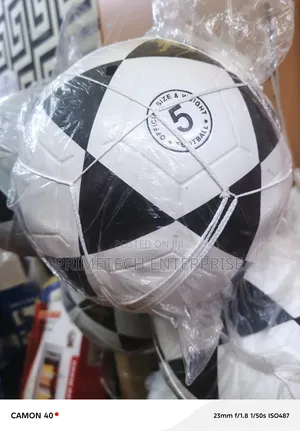 Tubeless Mikasa Football