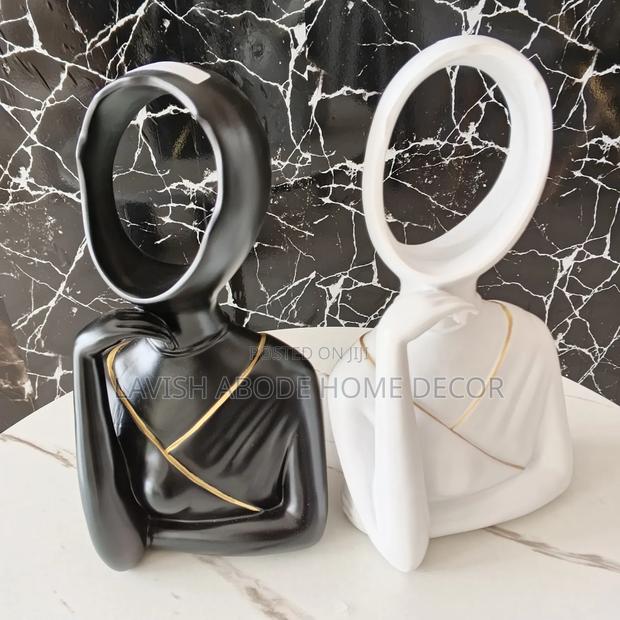 Faceless Lady Decor . Suitable for Hanging Necklaces - thumbnail 2