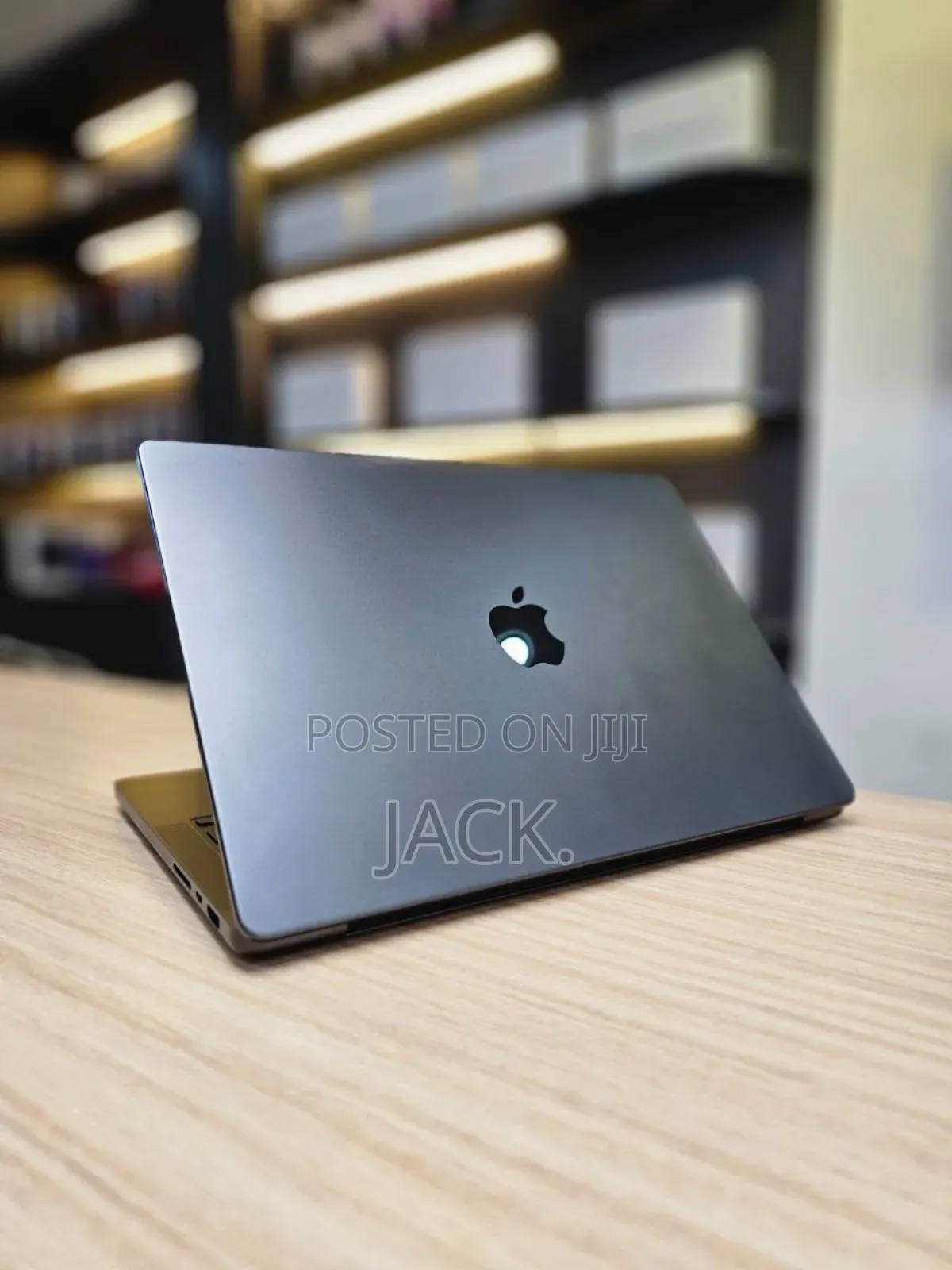 Laptop Apple MacBook Pro 2024 M4 Max 36GB Apple M4 Max SSD 1T