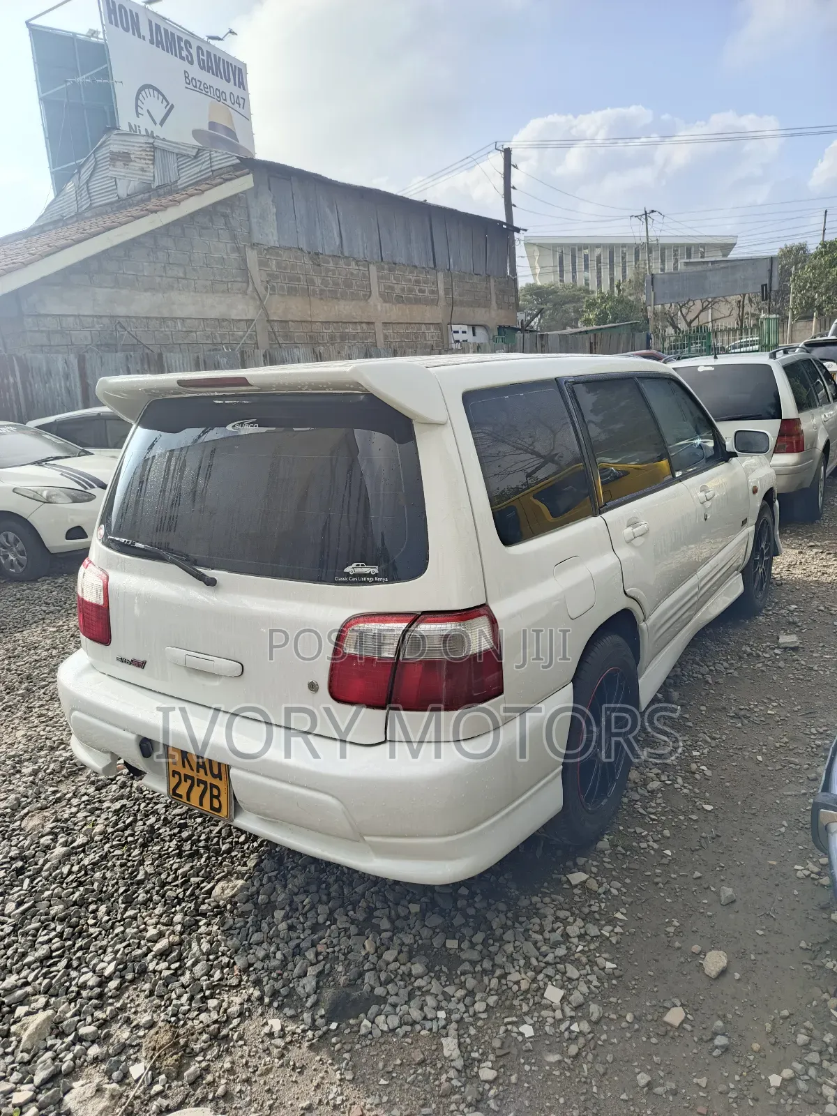 Subaru Forester 2.0 S 2000 White
