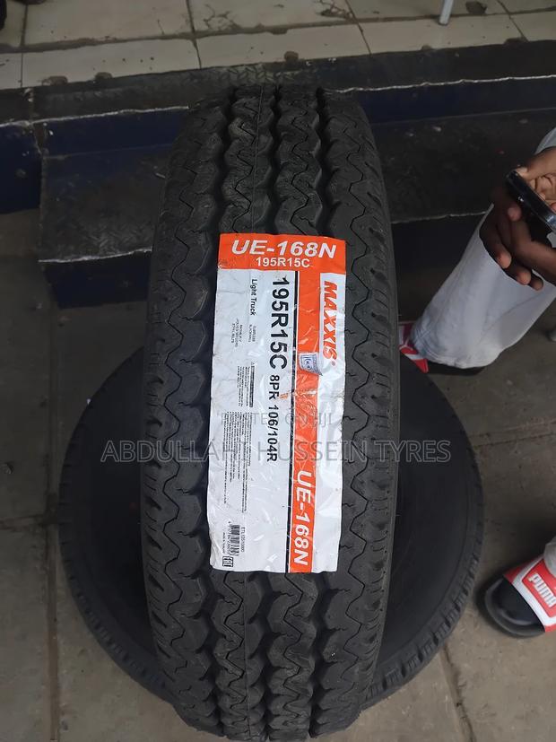 195 R15c Maxxis 104r