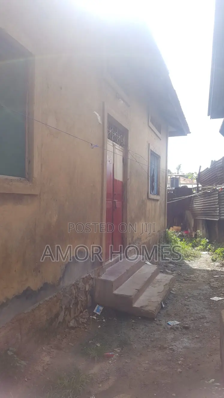 Studio Apartment in Barsheba, Mshomoroni for rent