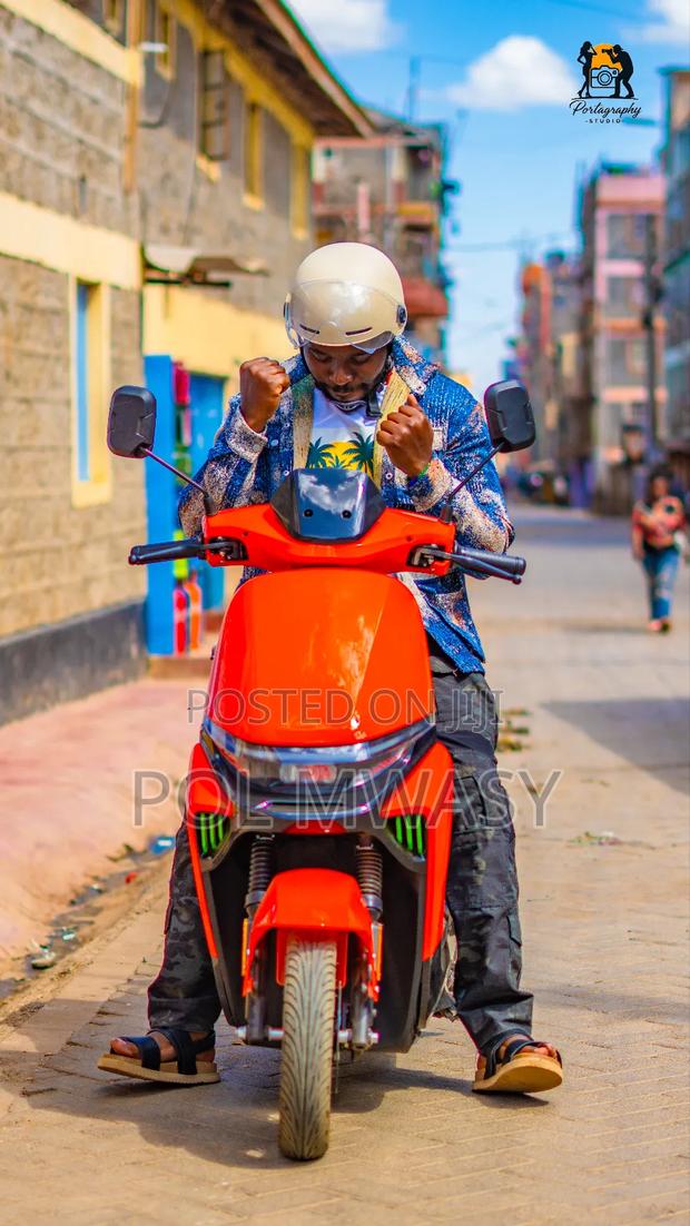 Motorcycle 2026 Orange - thumbnail 3