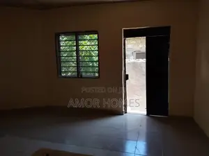 1bdrm Bedsitter in Kiembeni for rent