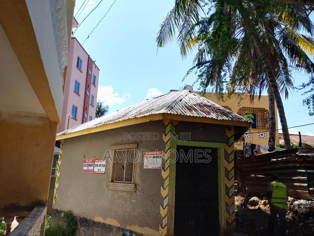 1bdrm Bedsitter in Kiembeni for rent - thumbnail 9