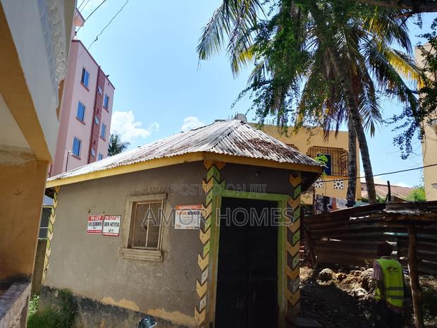 1bdrm Bedsitter in Kiembeni for rent - thumbnail 10