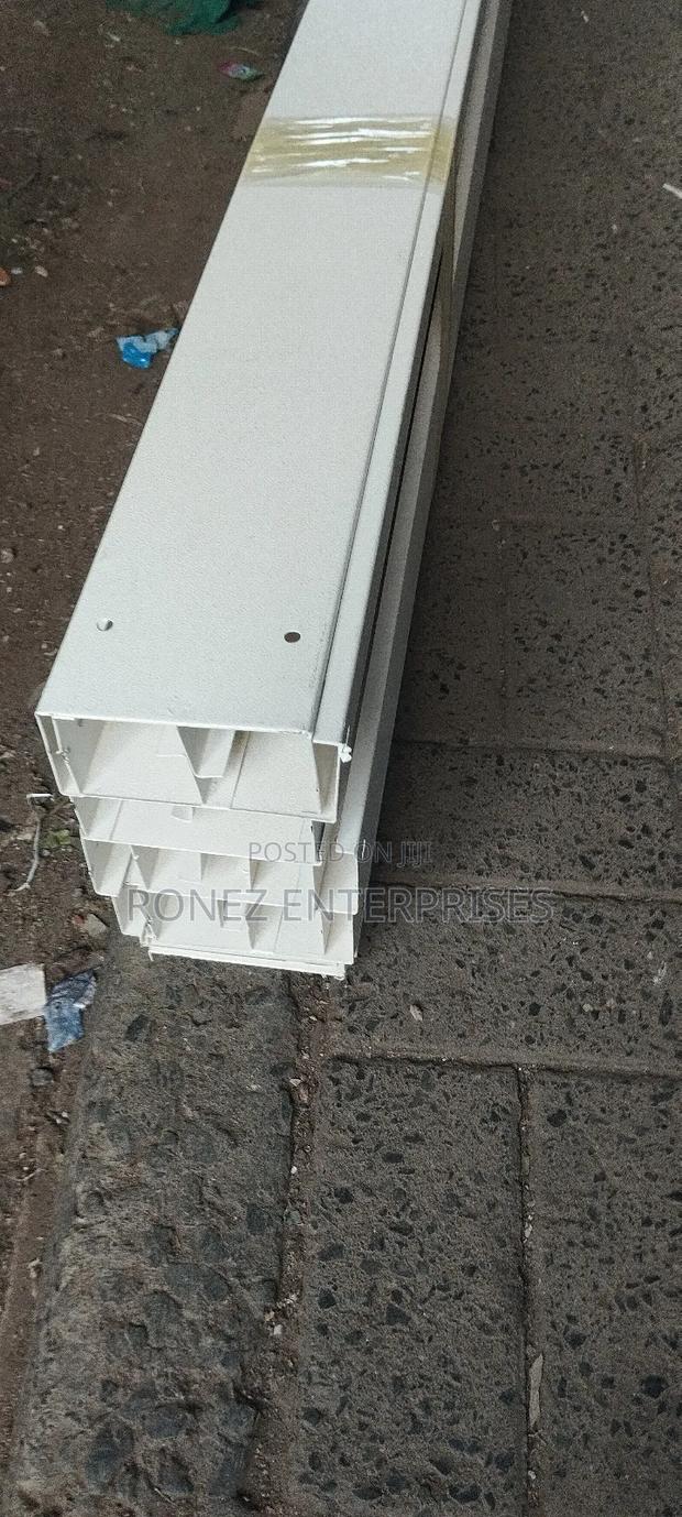Metallic Trunking 4by2 - main view