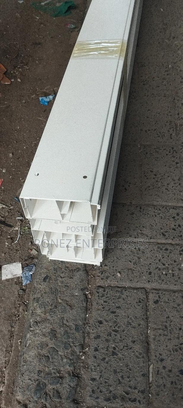 Metallic Trunking 4by2 - thumbnail 3