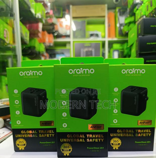 Oraimo Poweromni 251 Multi-Plug Travel Converter - thumbnail 2
