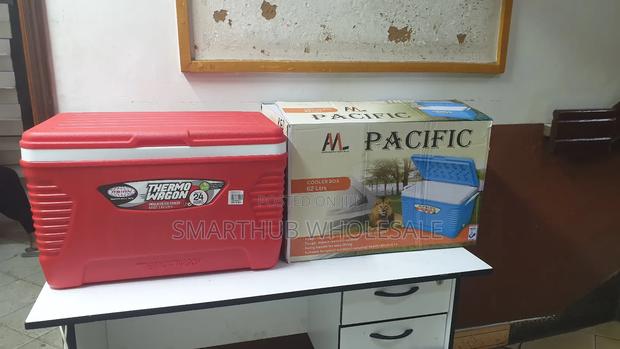62 Litres Pacific Cooler Box - thumbnail 2
