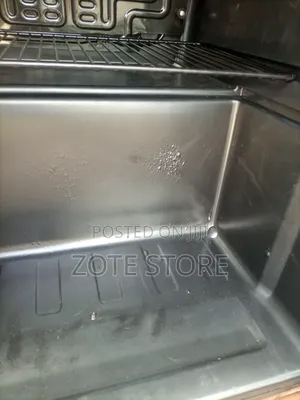 Husky Mini Display Fridge