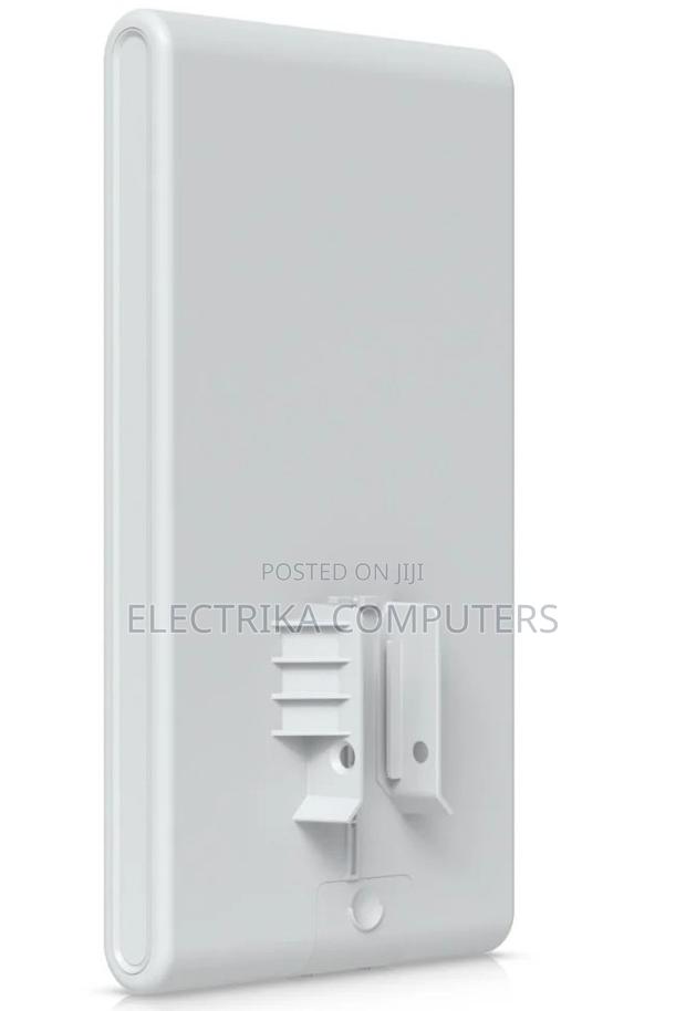 Ubiquiti Unifi U6 Mesh Pro