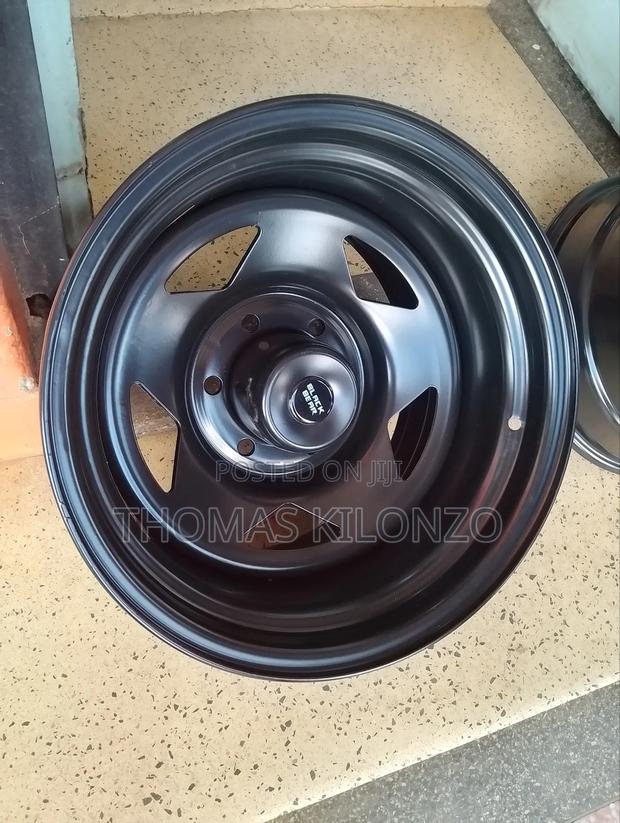 Size 16 10j Steel Landcruiser 6 Stud Rims