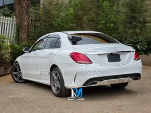 Mercedes-Benz C200 2018 White