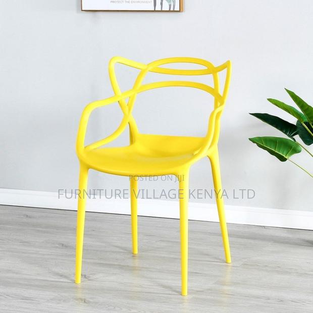 Dining Chair; Curved Back Plastic Dining Chair - main view